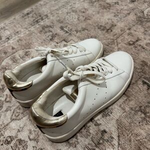 Elegant White and Gold Women's Sneakers